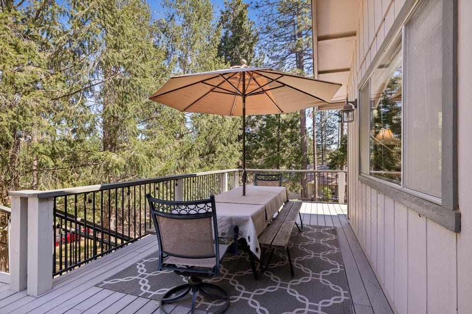 Whispering Pines Retreat home House in Groveland