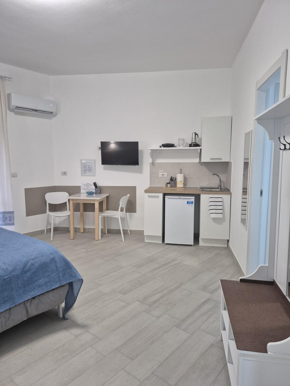 TV and multimedia, Coffee/tea facilities, pet friendly
