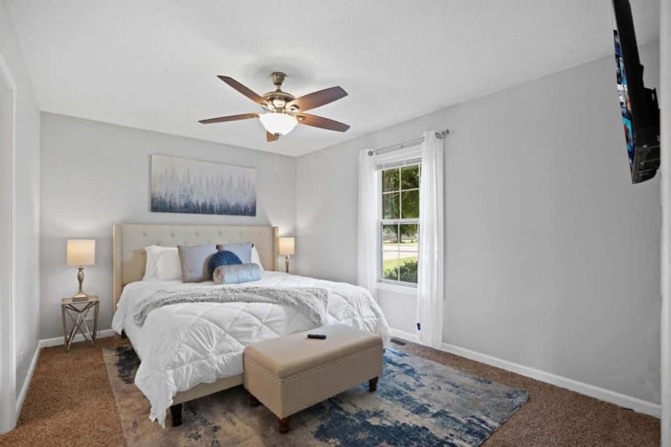 Charming House Close to Fort Campbell and Casino House in Clarksville