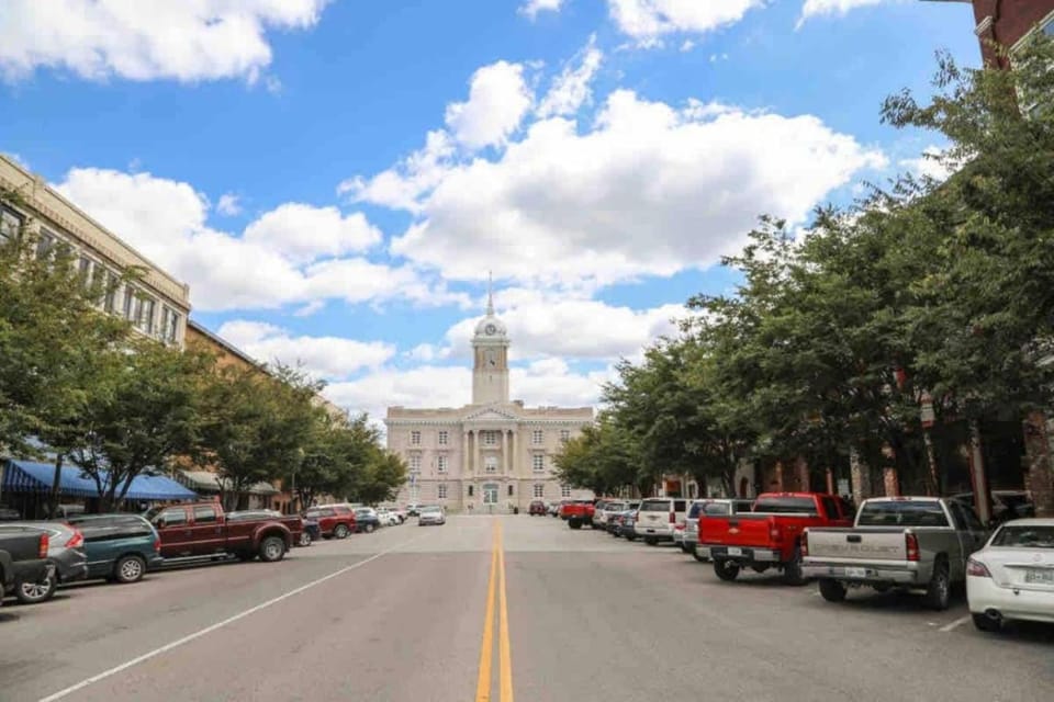 New Studio Apt w KING Bed 1mi to Columbias Sq Apartment in Columbia