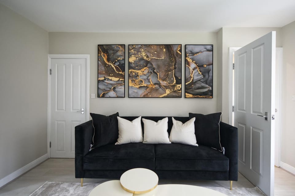 Living room, Decorative detail, Seating area