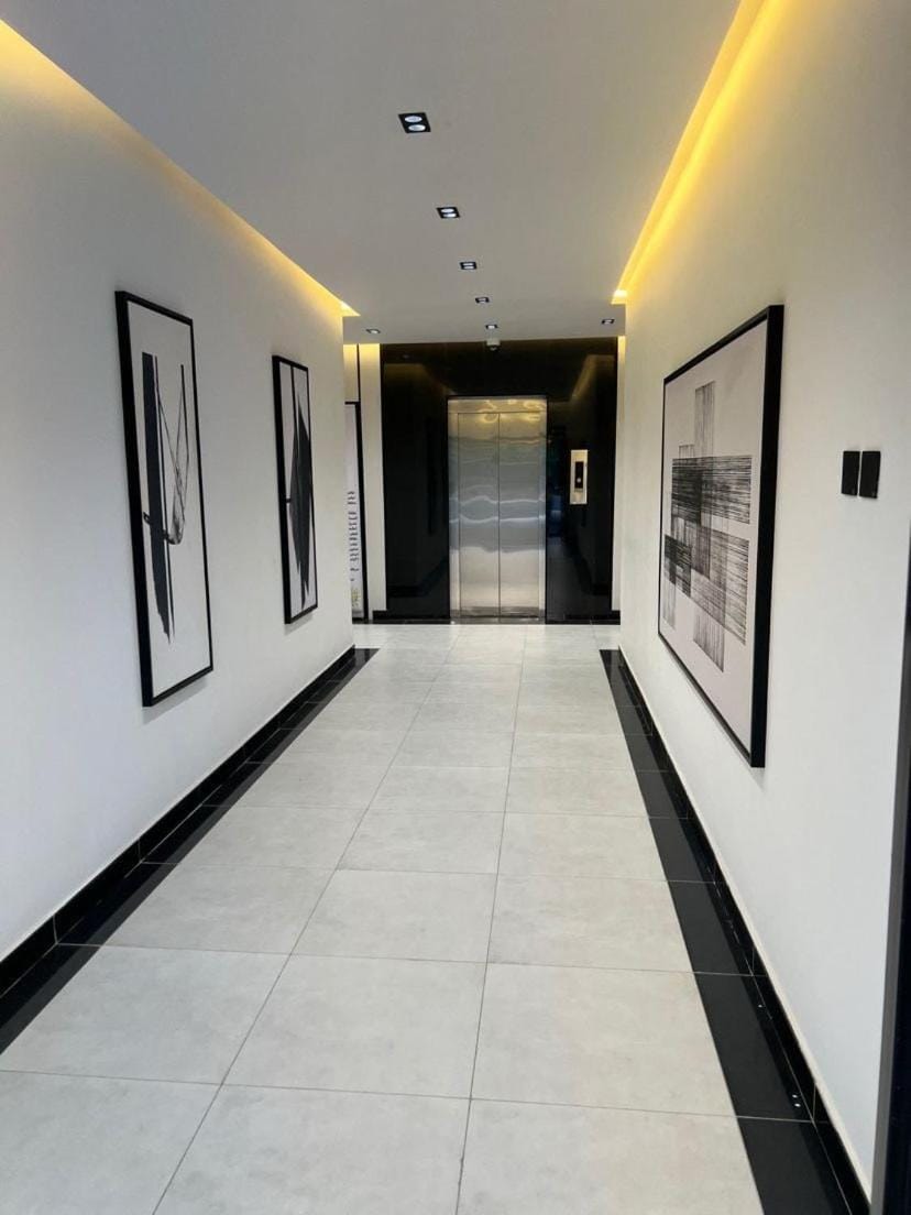 Private Studio Smart Entry Hotel System Apartment in Riyadh