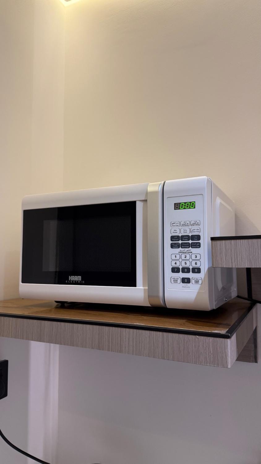 Private Studio Smart Entry Hotel System Apartment in Riyadh