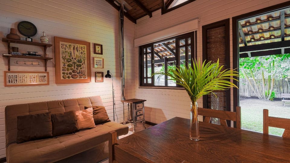 Casa Herbário VI · Horta, Jardim e Quintal Cercado House in State of Santa Catarina