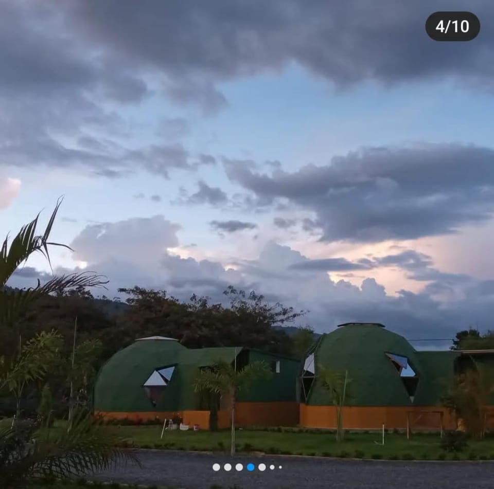 Esferas Verdes Glamping Hotel in Cundinamarca, Colombia