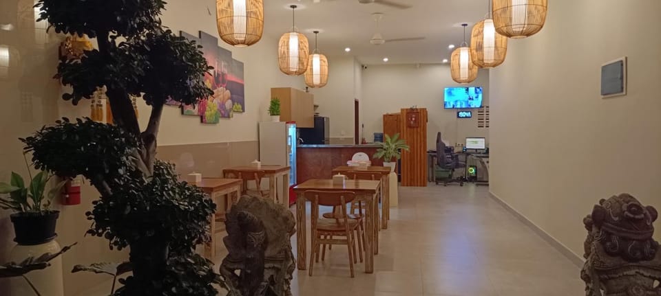 Restaurant/places to eat, Dining area