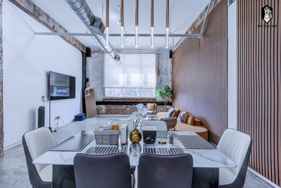 TV and multimedia, Living room, Seating area, Dining area