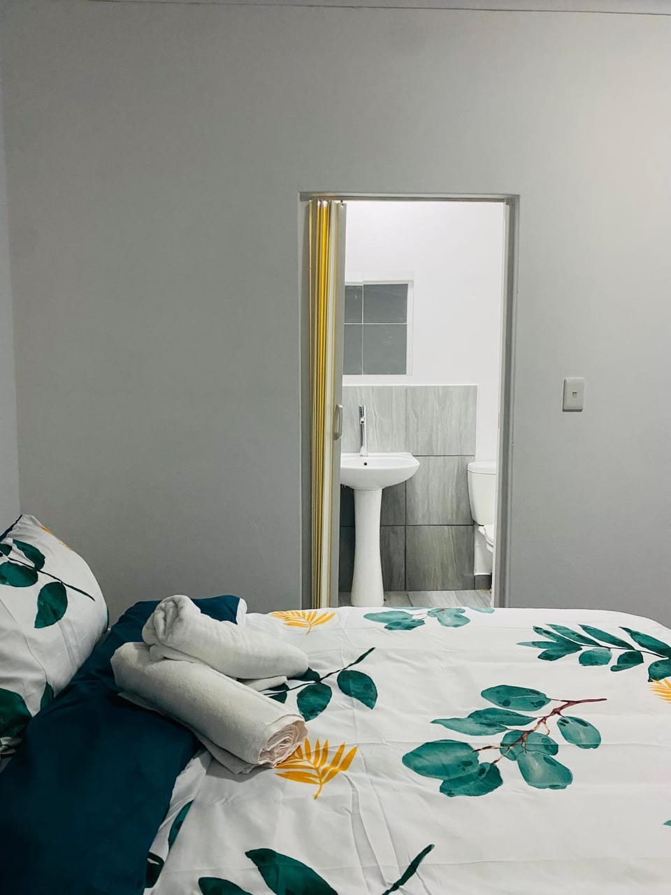 Linies guest house Bed and Breakfast in Gauteng