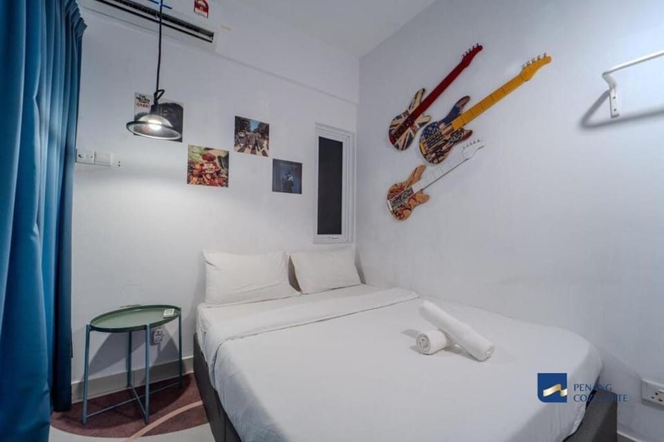 Maritime Luxury Suite Seaview Sunrise Apartment in George Town