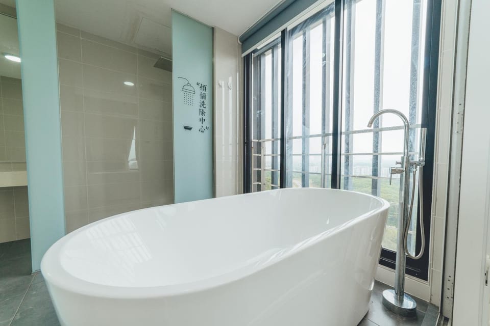 Bathroom, Bath