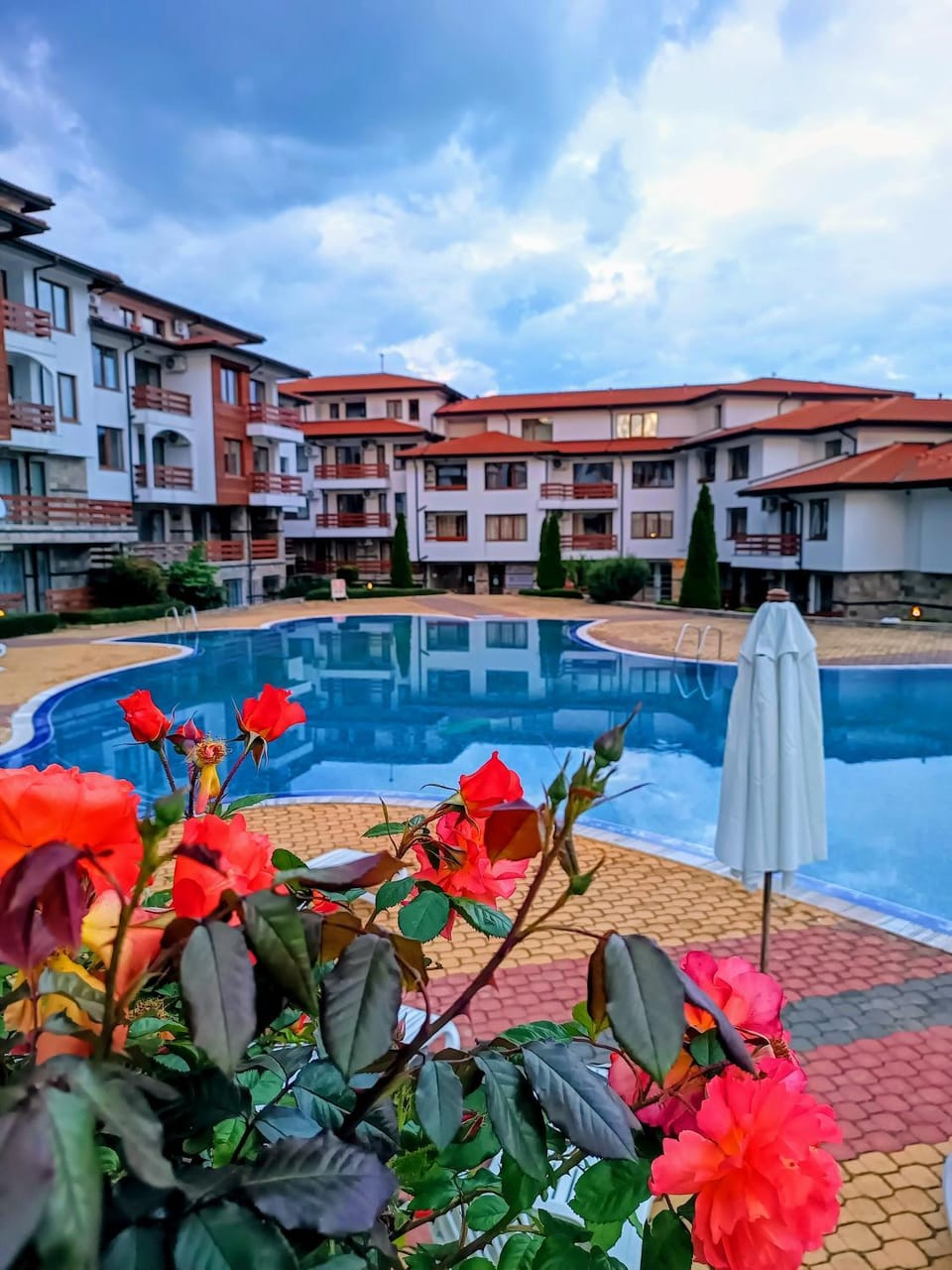 Swimming pool