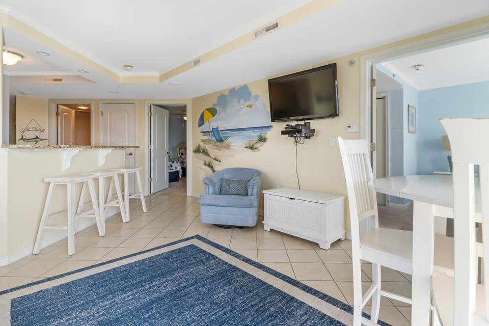 Bayfront 2BR windoor pool by Convention Center House in Ocean City