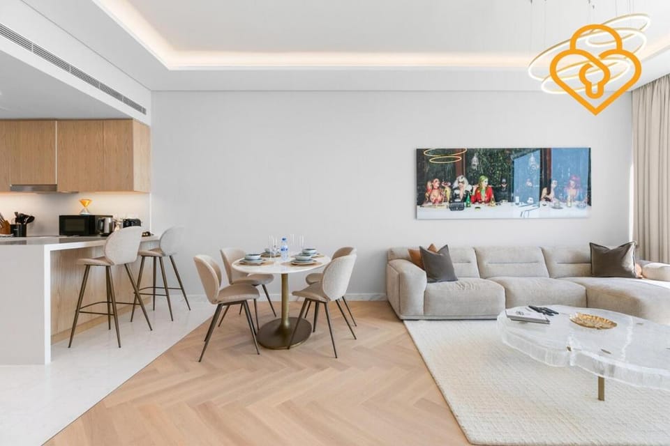 Keysplease Upgraded Interiors Luxury Palm Tower 1 BR Apartment in Dubai
