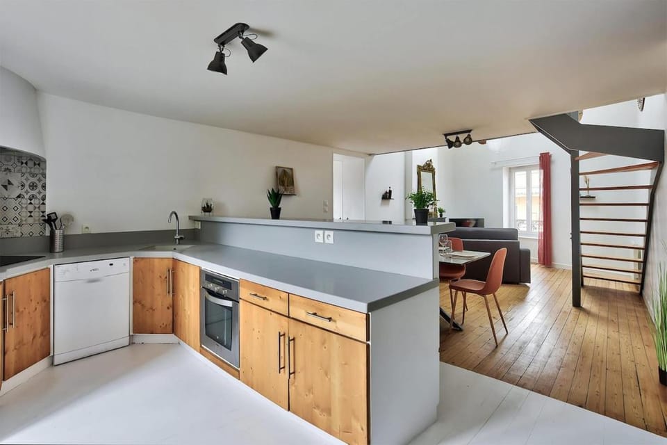 dishwasher, oven, stove, kitchen