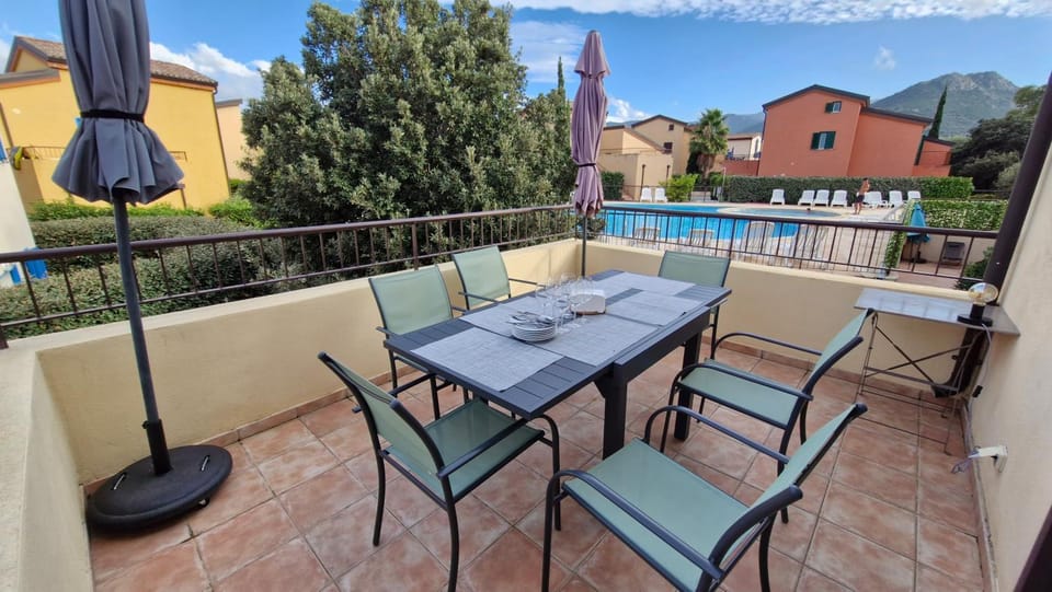 Patio, Pool view