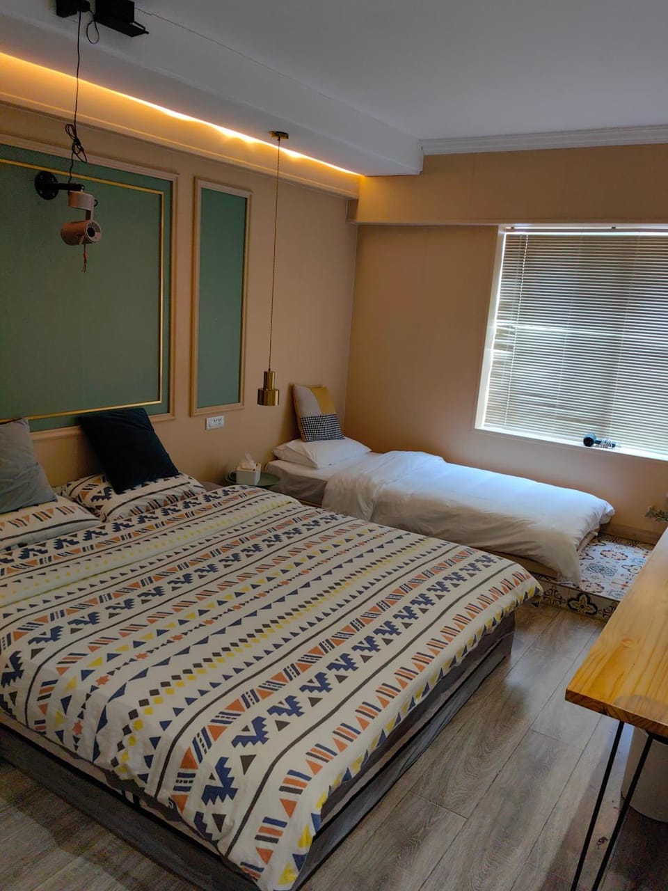 Bed, Photo of the whole room