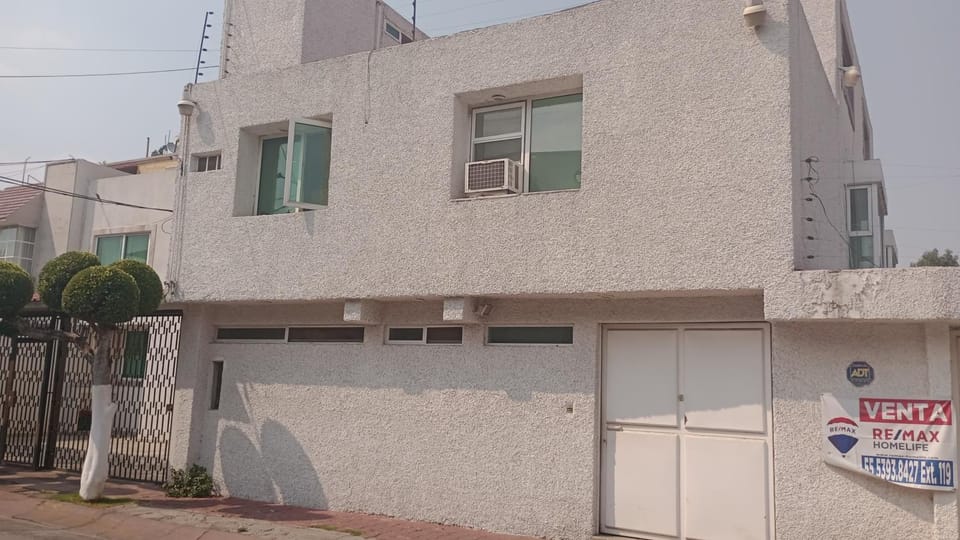 Satelica House in Mexico City