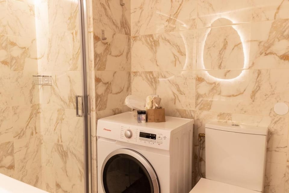 Bathroom, washing machine