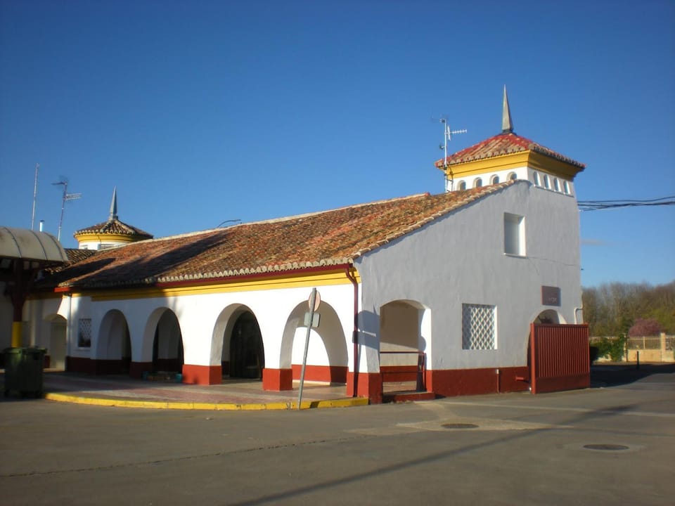el albergue de herrera Campground/ 
RV Resort in Castile and León