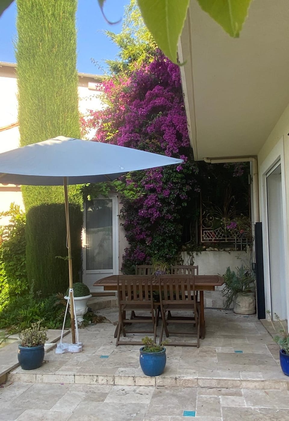 Patio, Day, Dining area, Garden view
