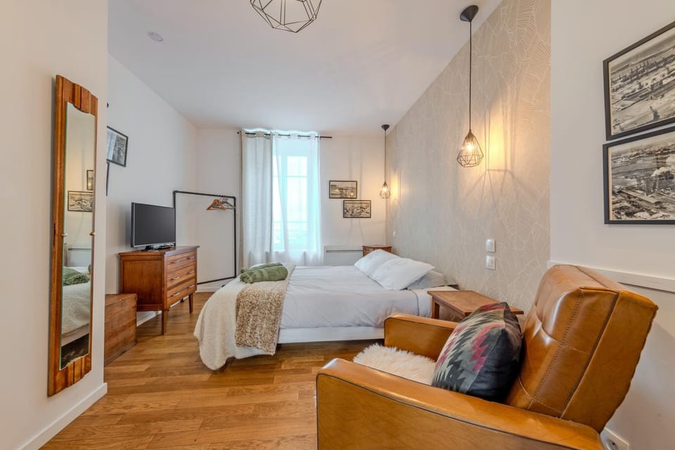 Property building, Living room