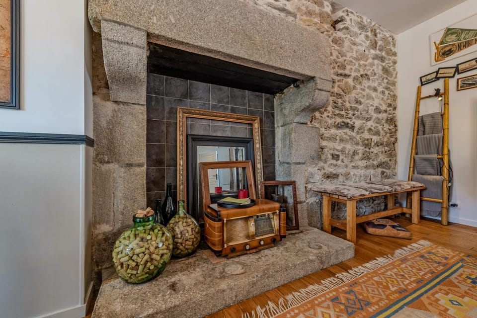 Property building, Living room