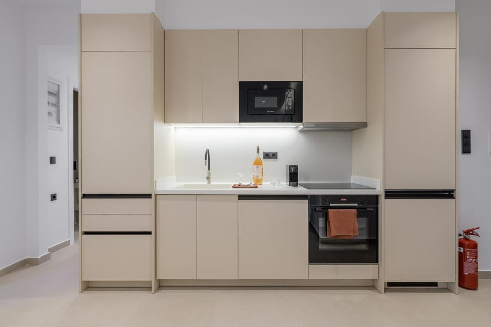 Kitchen or kitchenette, oven