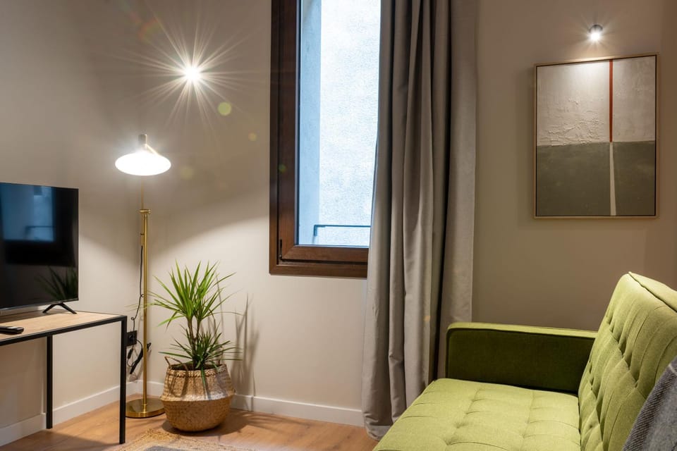 Communal lounge/ TV room, TV and multimedia, Living room, Decorative detail, Seating area, On site, furniture