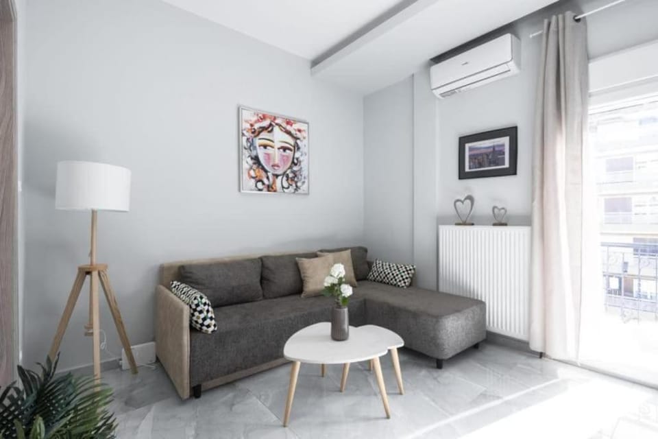 Living room, Seating area, air conditioner
