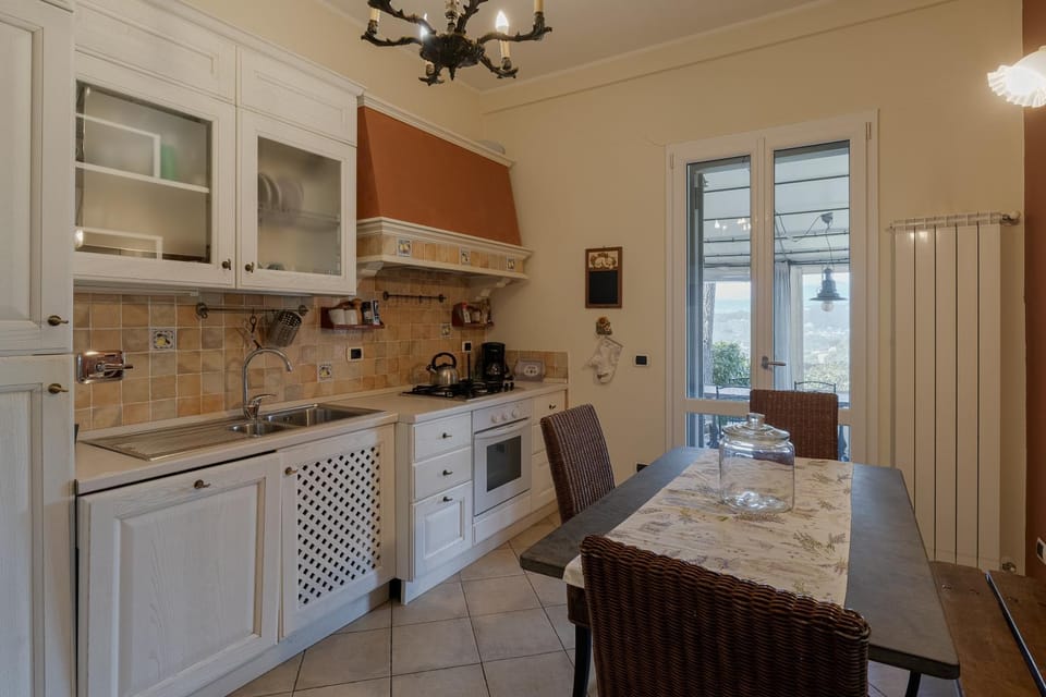 Kitchen or kitchenette, Dining area, dishwasher, oven, stove, toaster