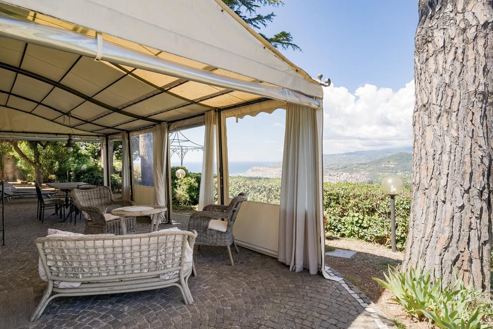 Residenza Gorleri charme e relax House in Imperia