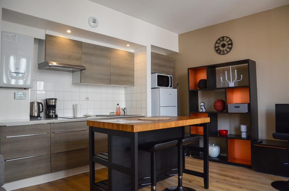 Le superbe T2, Centre ville, WIFI, proche Gare , Prox Lille, Terrasse Apartment in Flanders