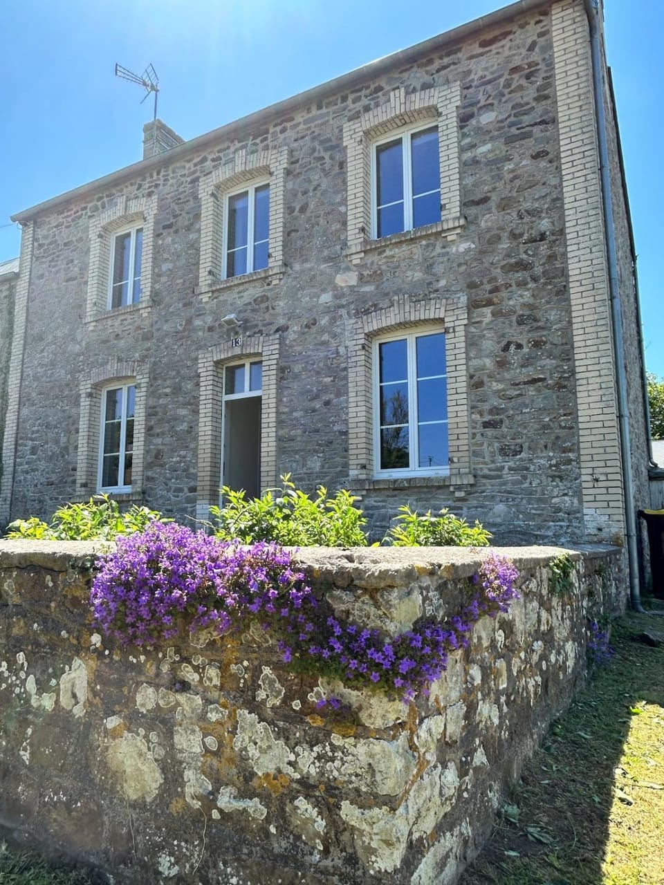 Property building, Day