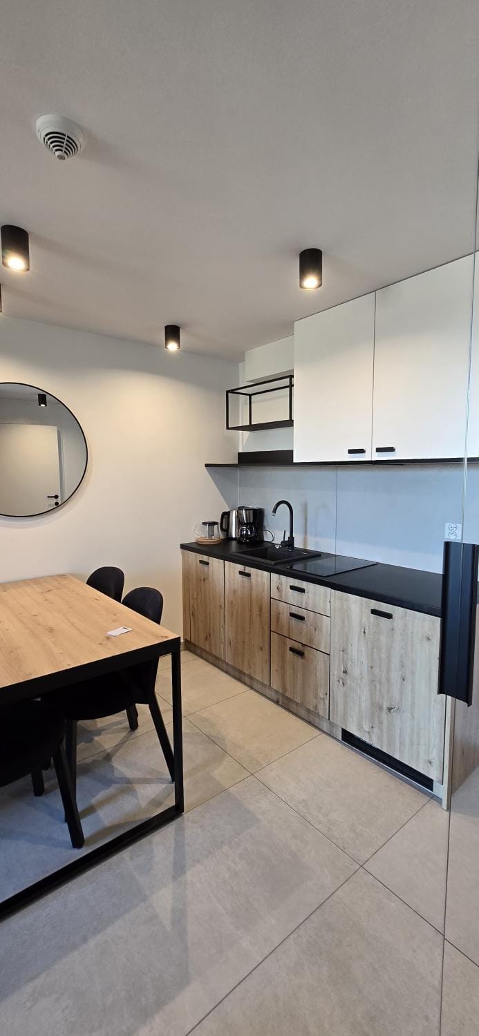 Kitchen or kitchenette, pet friendly, stove