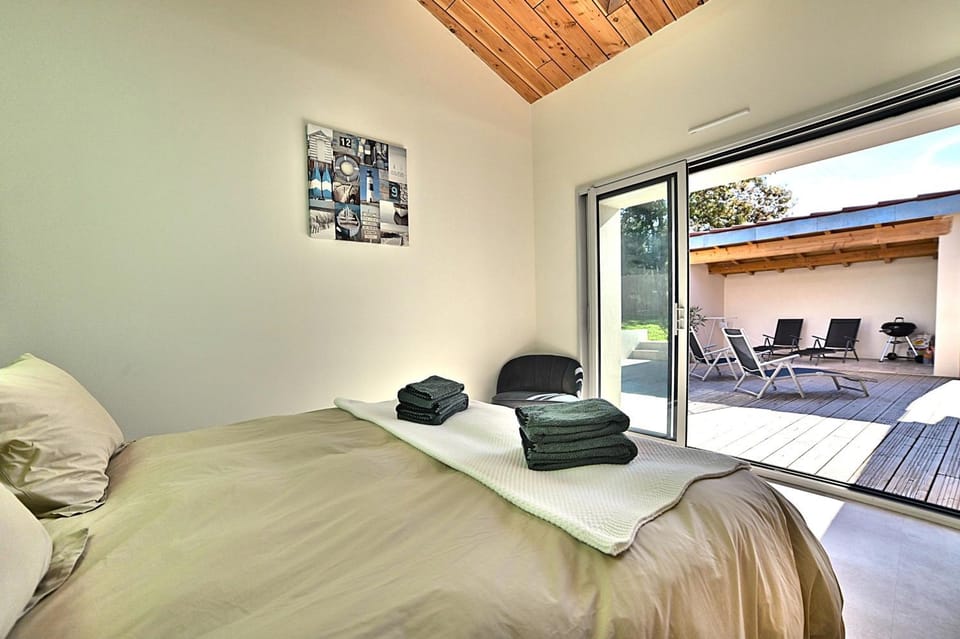 Patio, Bedroom