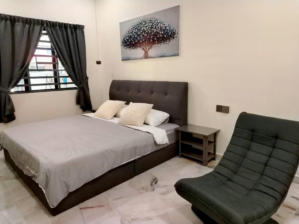 Mootopia BM homestay room rent House in Penang