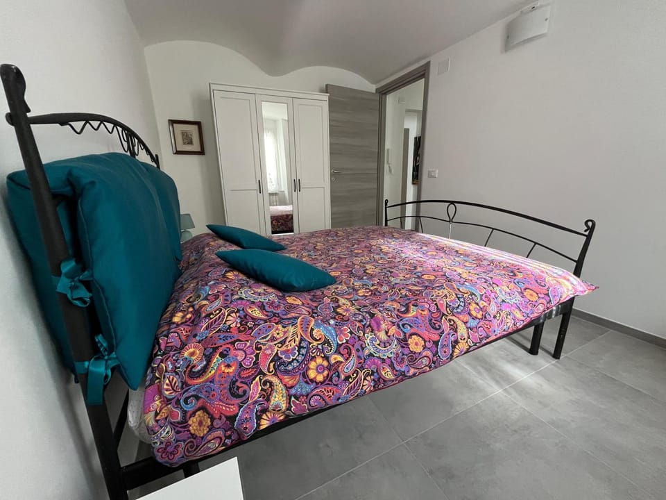 Bed, Bedroom, wardrobe