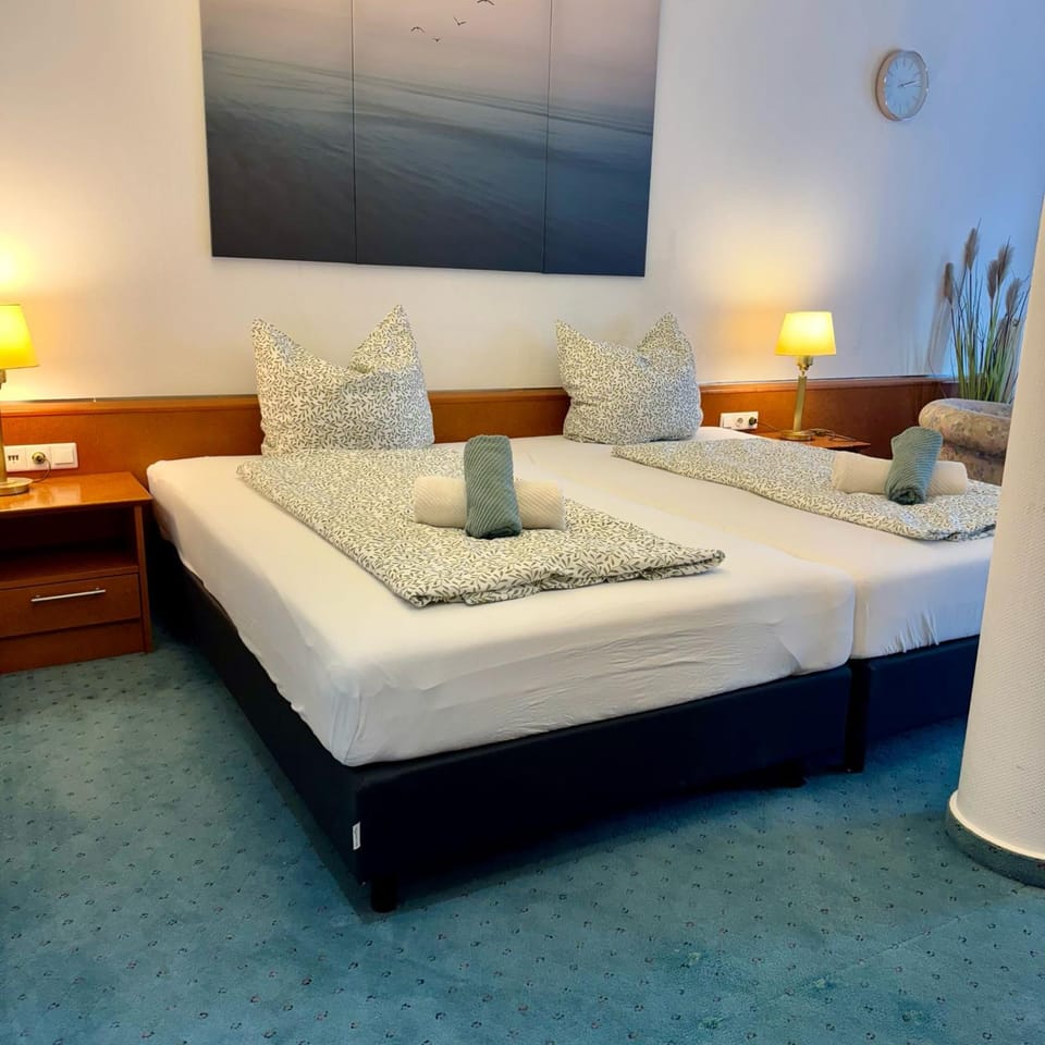 Bed, Photo of the whole room