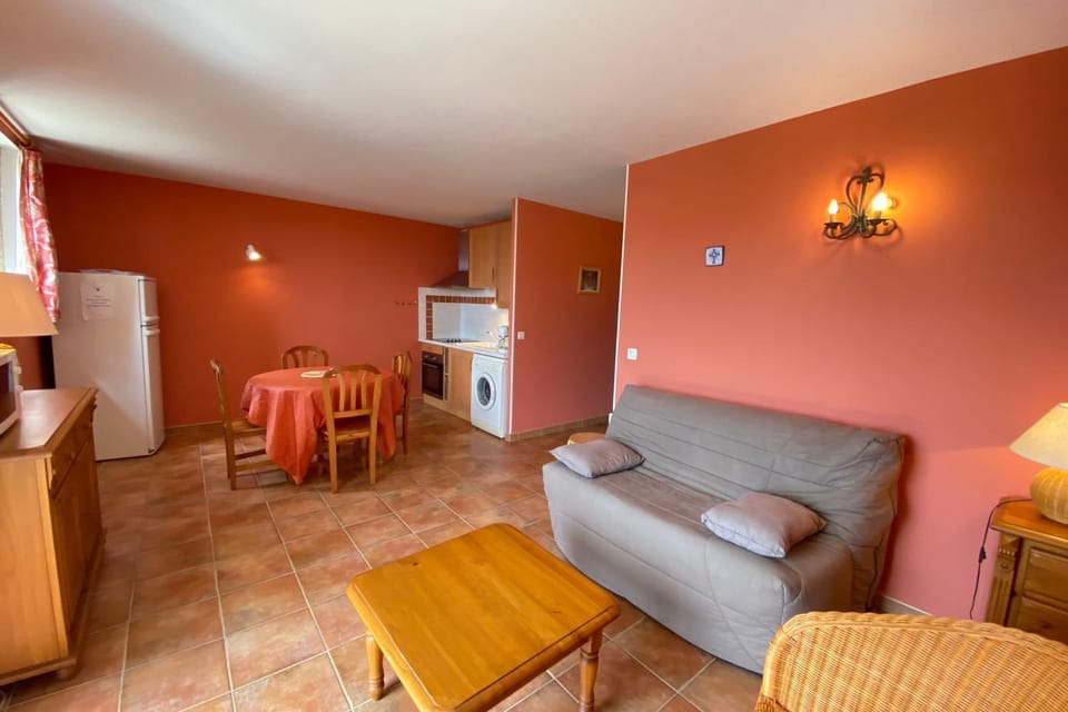 04B4 Beautiful studio in a mas provençal - pool Apartment in Valensole