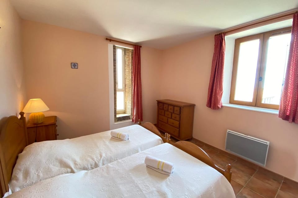 04B7 Beautiful T3 in the heart of lavender - pool Apartment in Valensole