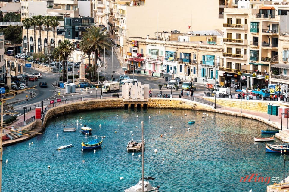 City view, Sea view