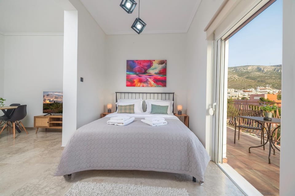 Entire, spacious, spotless apartment, in Ilioupoli, Greece Apartment in South Athens
