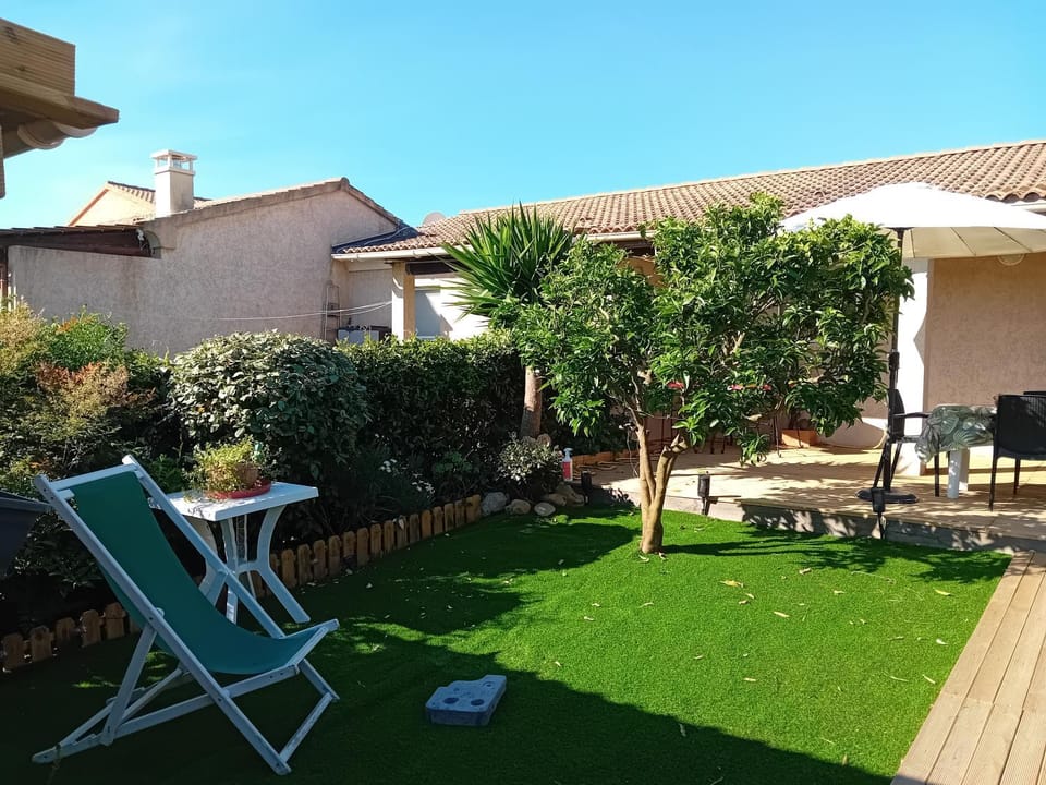 Patio, Garden view, sunbed