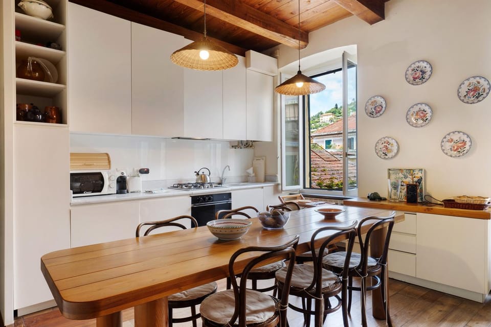 Property building, Kitchen or kitchenette, Living room