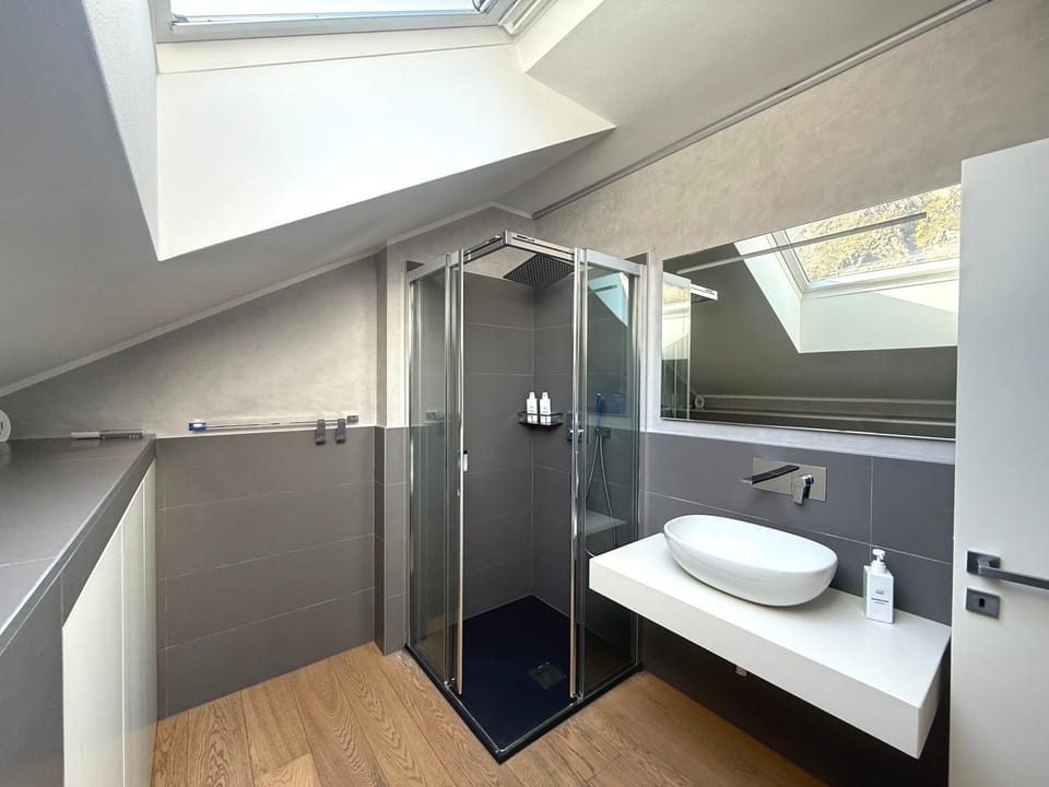 Shower, Bathroom