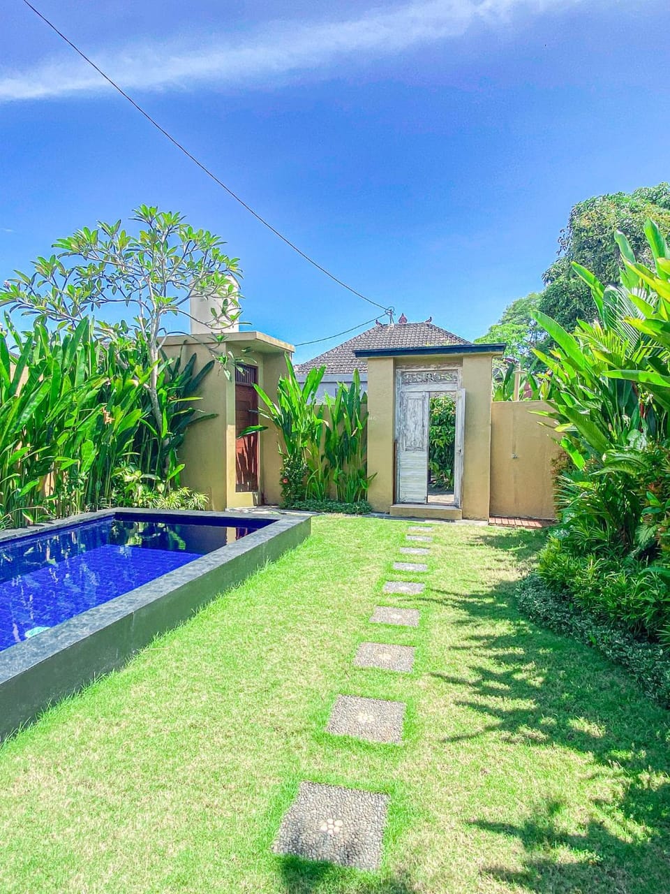 Facade/entrance, Day, Garden, Garden view, Pool view, Swimming pool