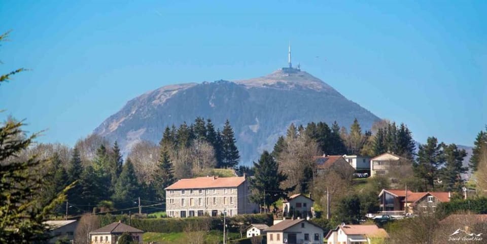 Entre Lacs et Volcans Inn in Auvergne-Rhône-Alpes