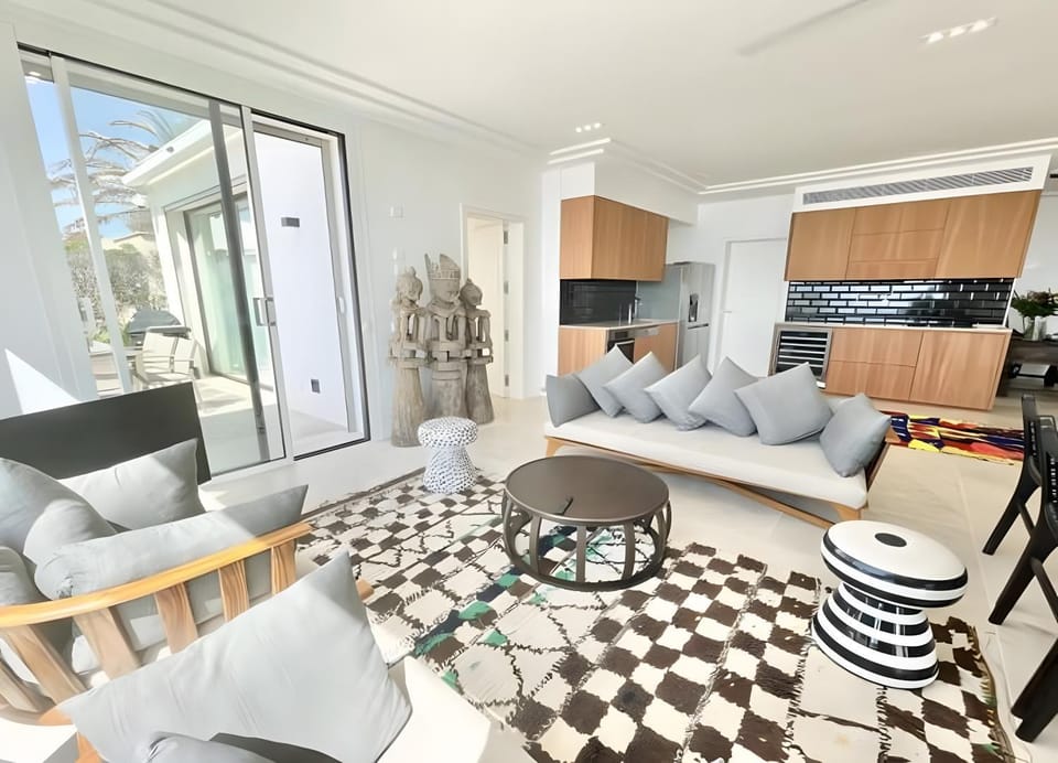 Property building, Living room
