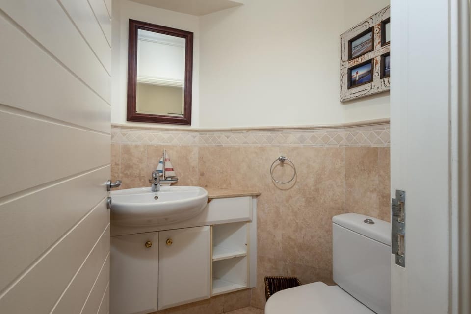 Oyster Rock 101 Apartment in Umhlanga