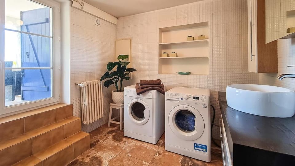 Villa 4 BR with pool, 5 minutes Cannes House in Mougins